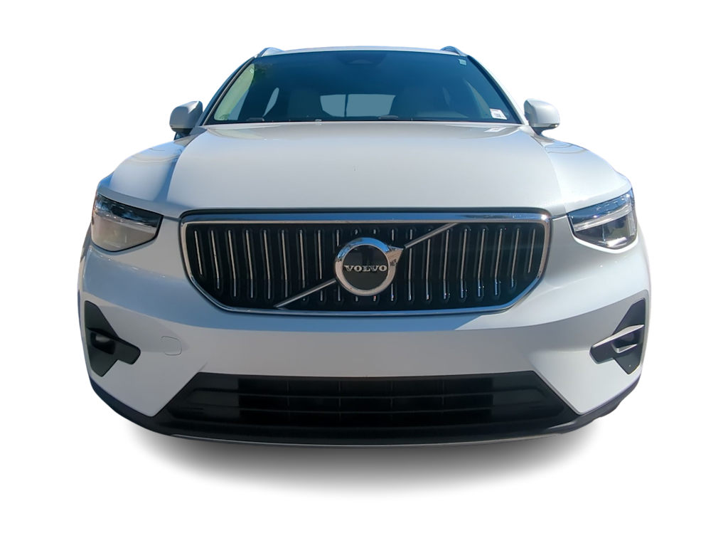 2023 Volvo XC40 B5 Plus 6