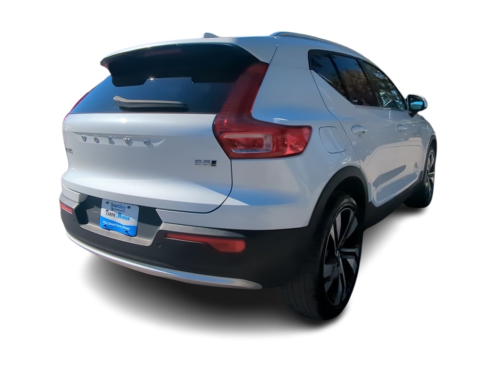 2023 Volvo XC40 B5 Plus 17