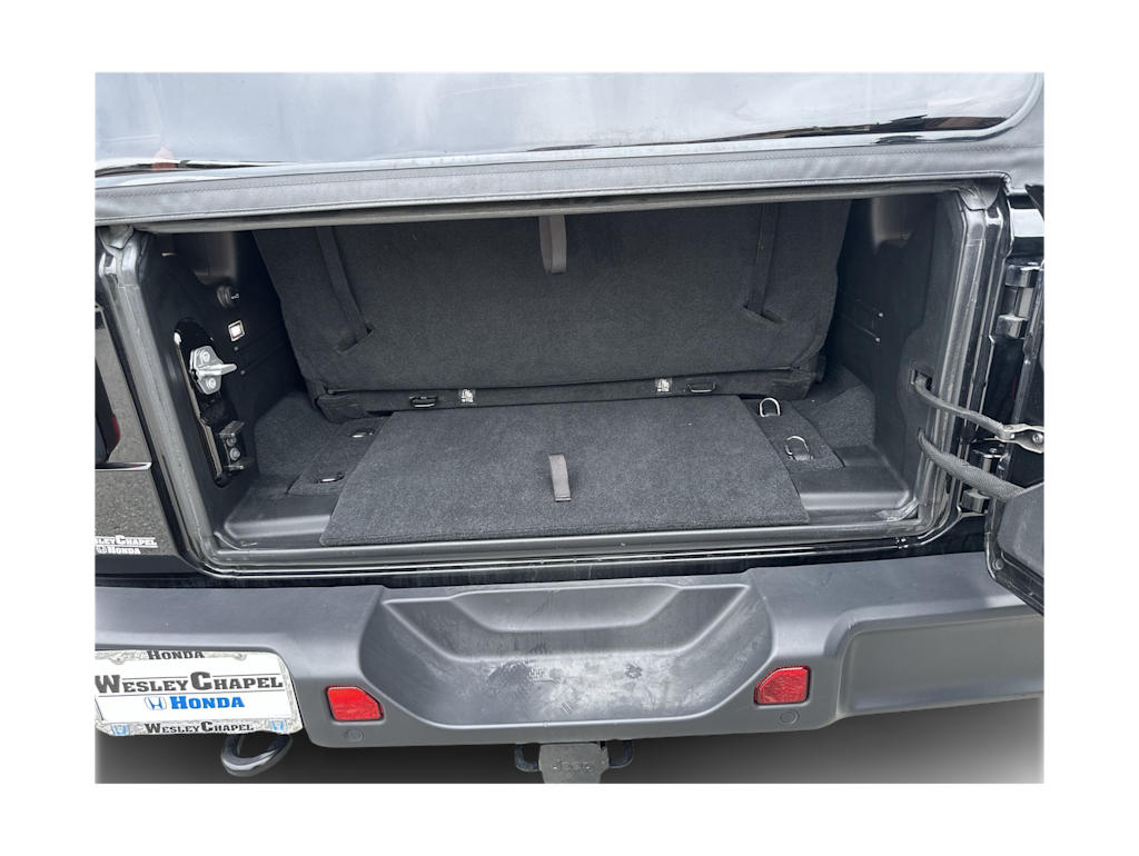 Thumbnail: 2018 Jeep Wrangler - 15