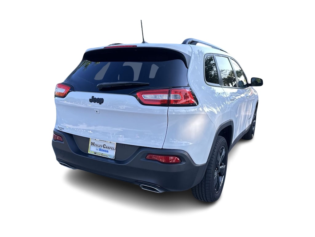 Thumbnail: 2018 Jeep Cherokee - 15