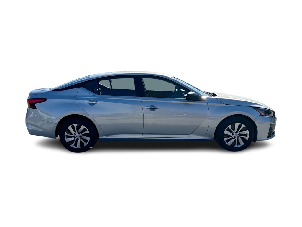 2024 Nissan Altima S 19