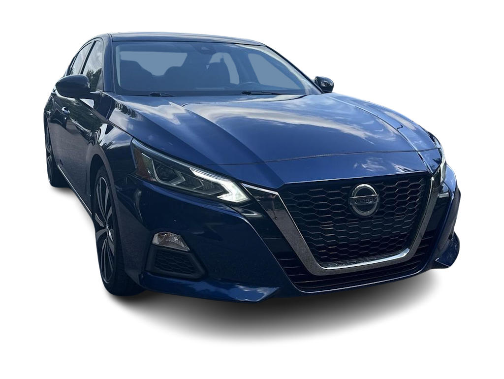 Thumbnail: 2020 Nissan Altima - 17