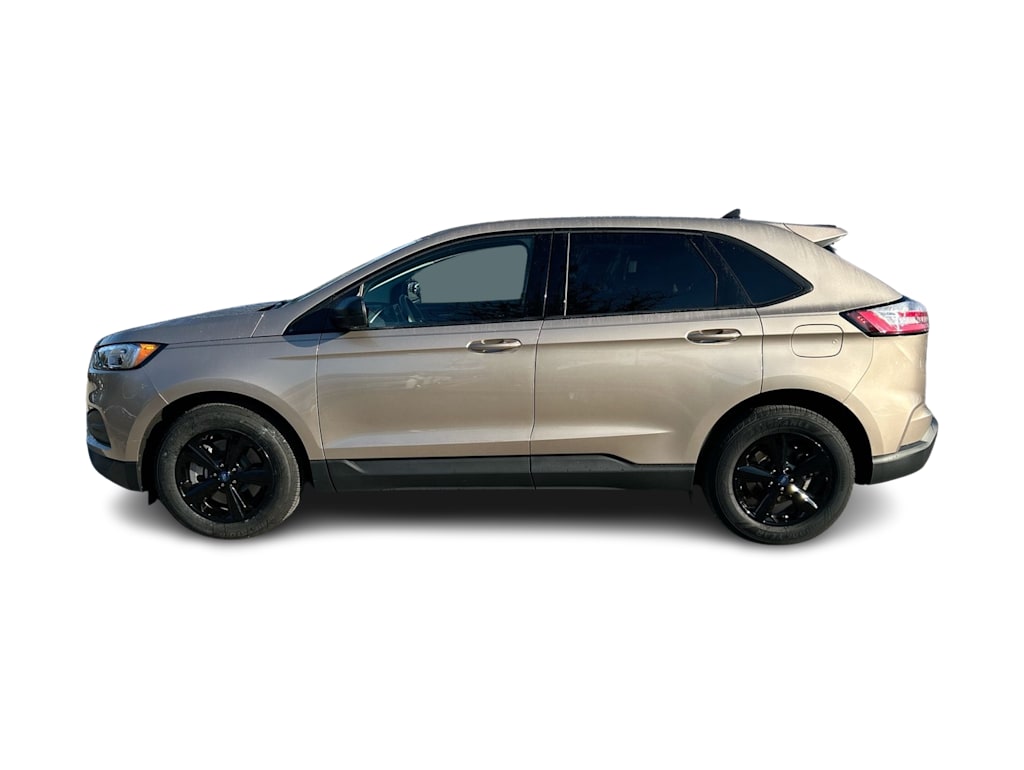 2021 Ford Edge SE 3