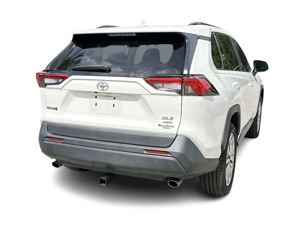 Thumbnail: 2020 Toyota RAV4 - 16