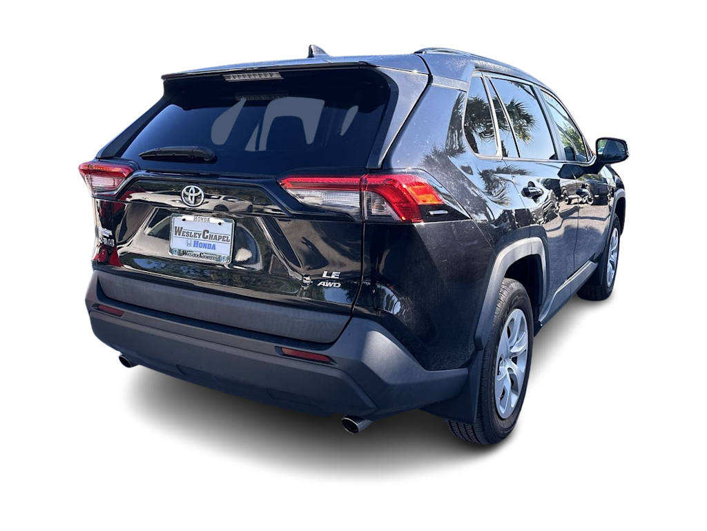 Thumbnail: 2021 Toyota RAV4 - 15