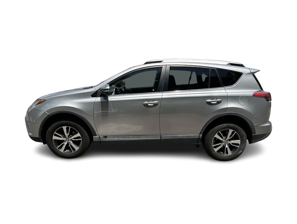 Thumbnail: 2018 Toyota RAV4 - 3