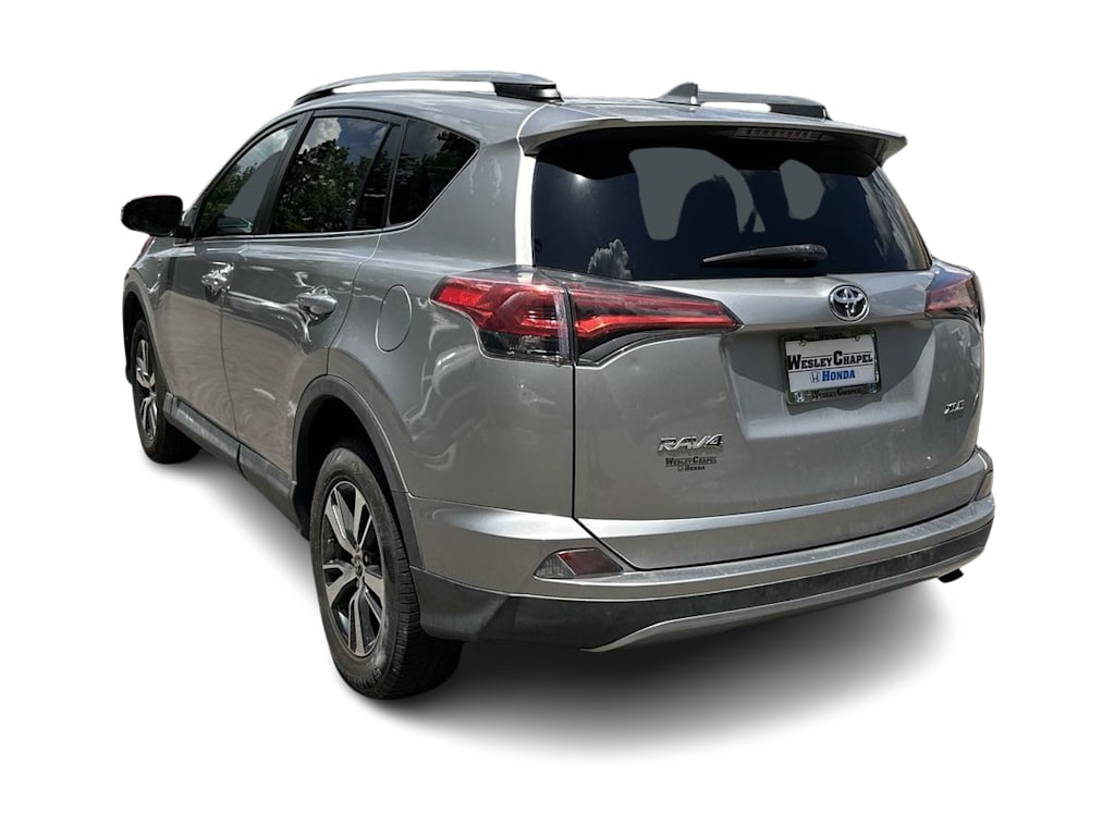 Thumbnail: 2018 Toyota RAV4 - 4