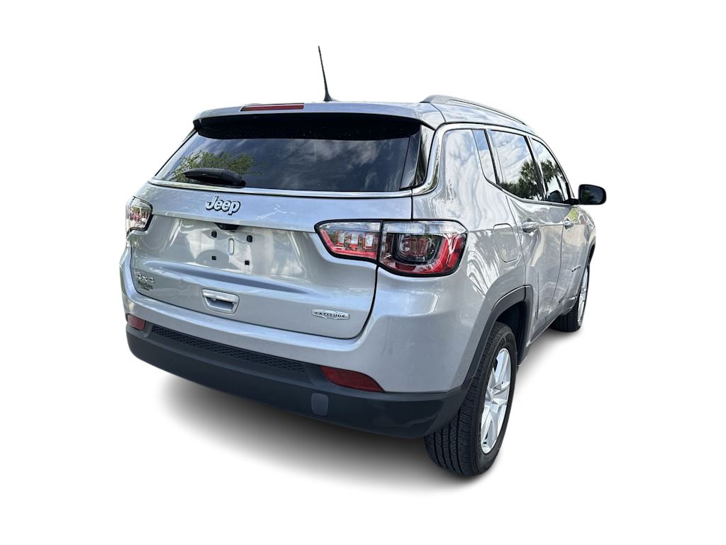 Thumbnail: 2022 Jeep Compass - 16