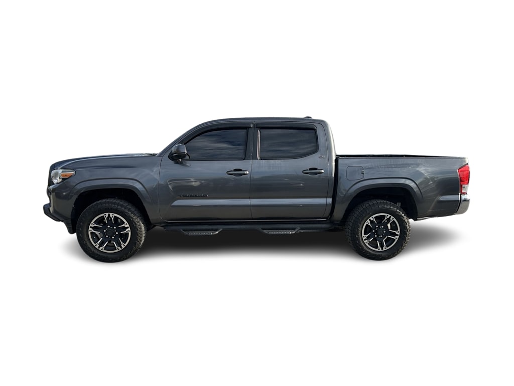 2016 Toyota Tacoma SR5 3