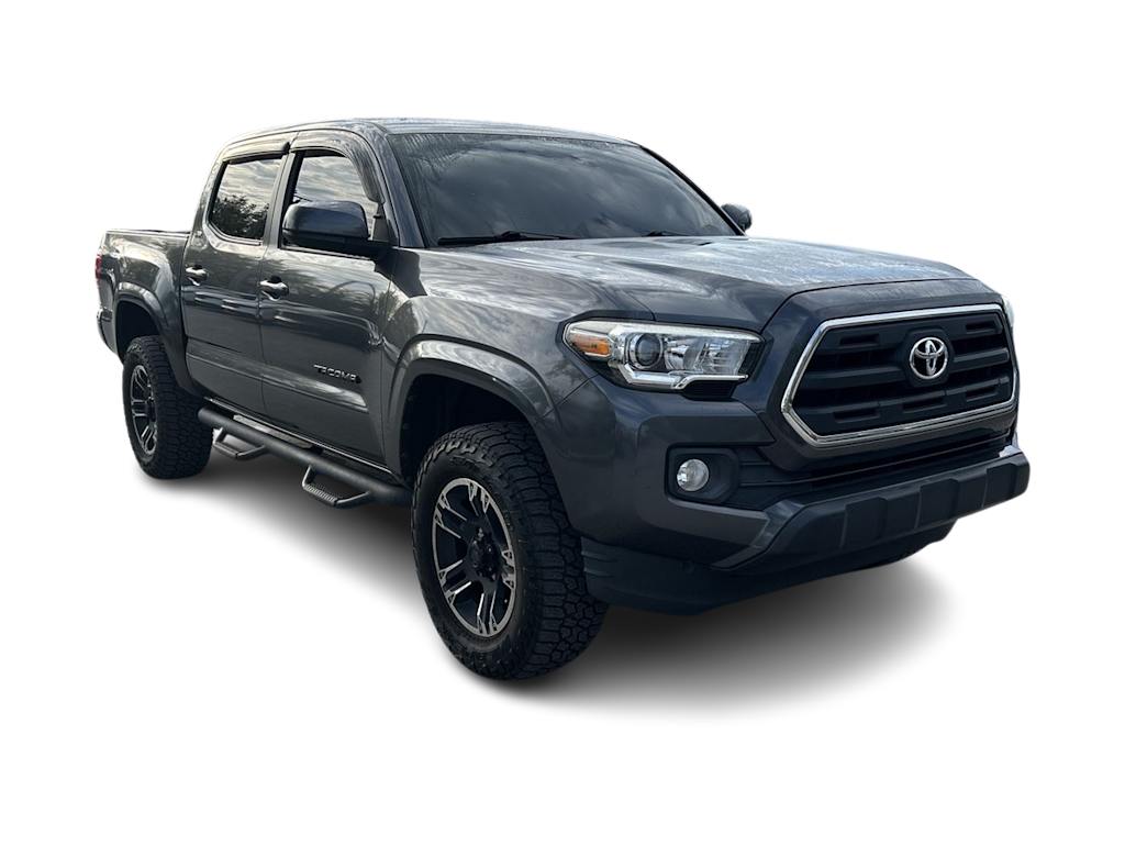 2016 Toyota Tacoma SR5 16