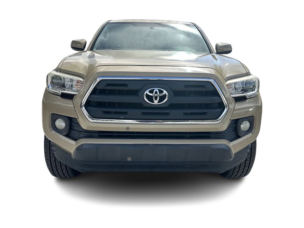 Thumbnail: 2016 Toyota Tacoma - 18