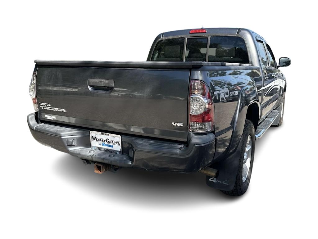 Thumbnail: 2015 Toyota Tacoma - 16