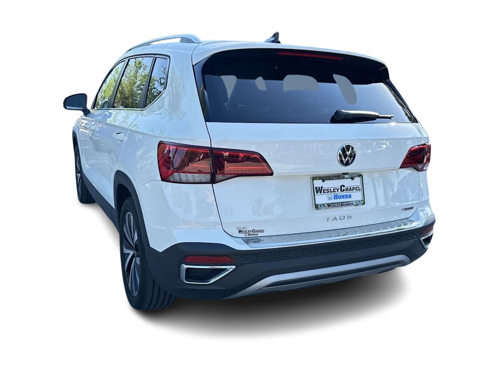 Thumbnail: 2023 Volkswagen Taos - 3