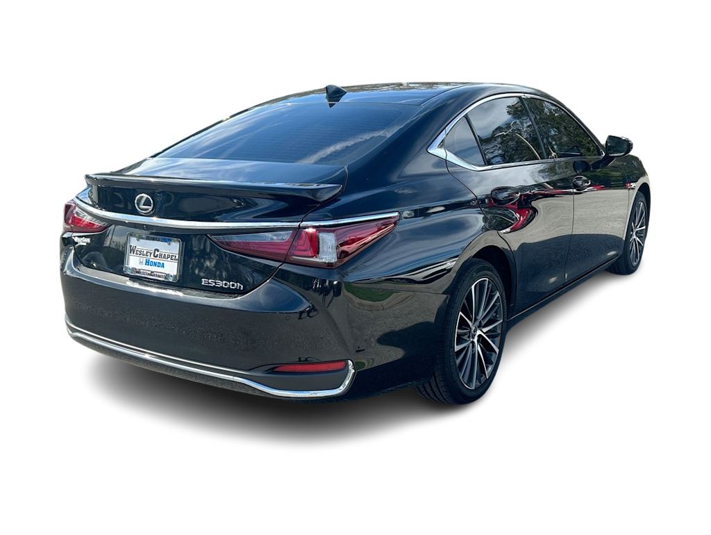 2023 Lexus ES Hybrid 300h 16