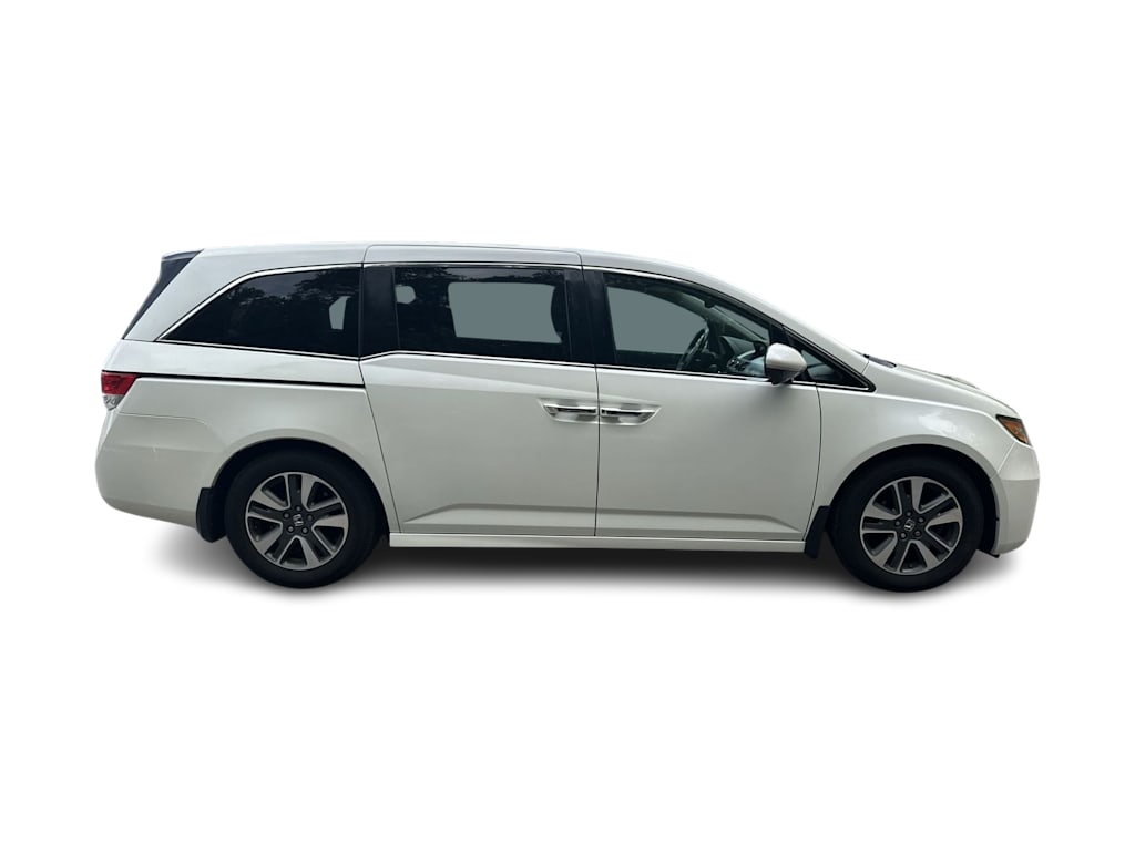 Thumbnail: 2016 Honda Odyssey - 17