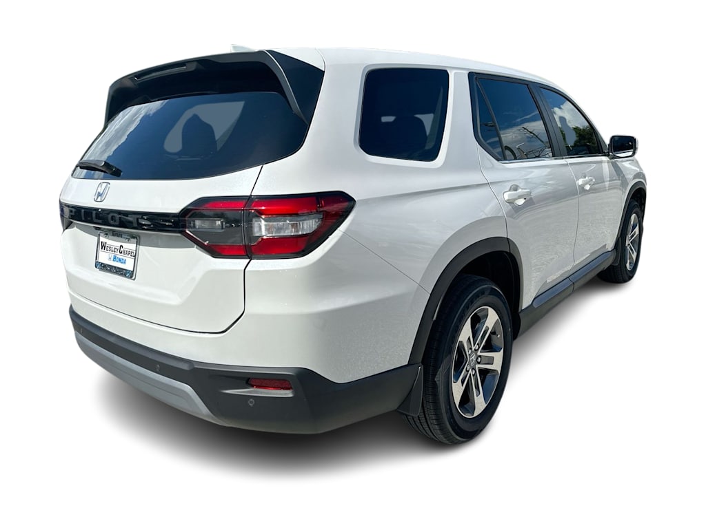 Thumbnail: 2023 Honda Pilot - 17