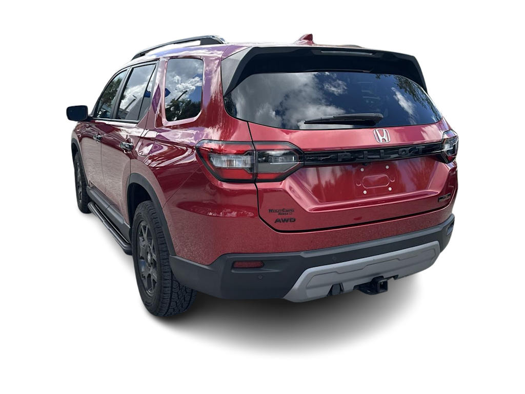 Thumbnail: 2023 Honda Pilot - 3