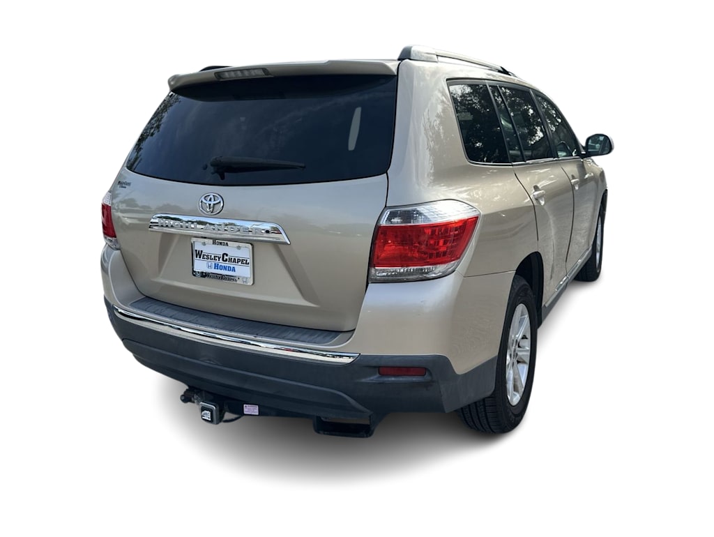 Thumbnail: 2011 Toyota Highlander - 16