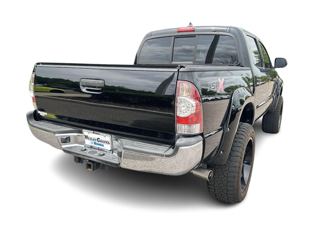 Thumbnail: 2015 Toyota Tacoma - 15