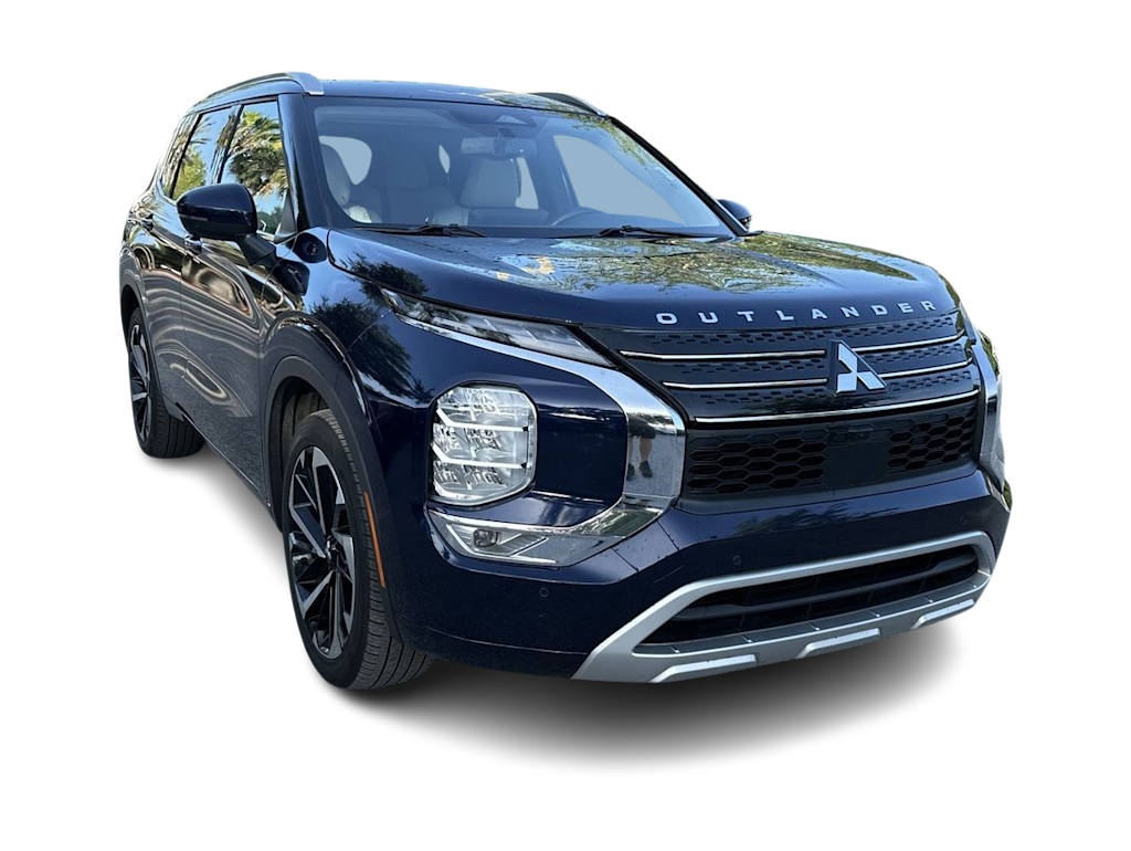 Thumbnail: 2024 Mitsubishi Outlander - 18