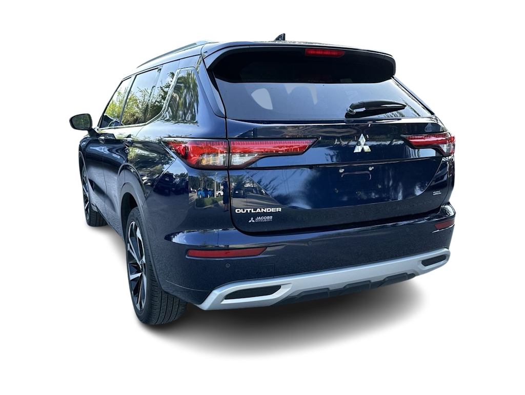 Thumbnail: 2024 Mitsubishi Outlander - 4