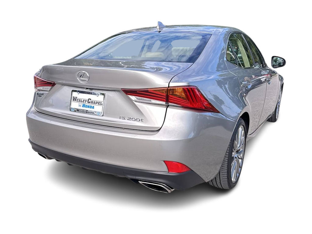 Thumbnail: 2017 Lexus IS - 15