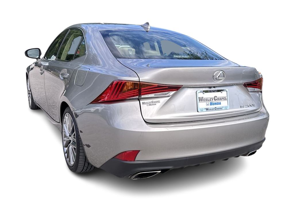 Thumbnail: 2017 Lexus IS - 4