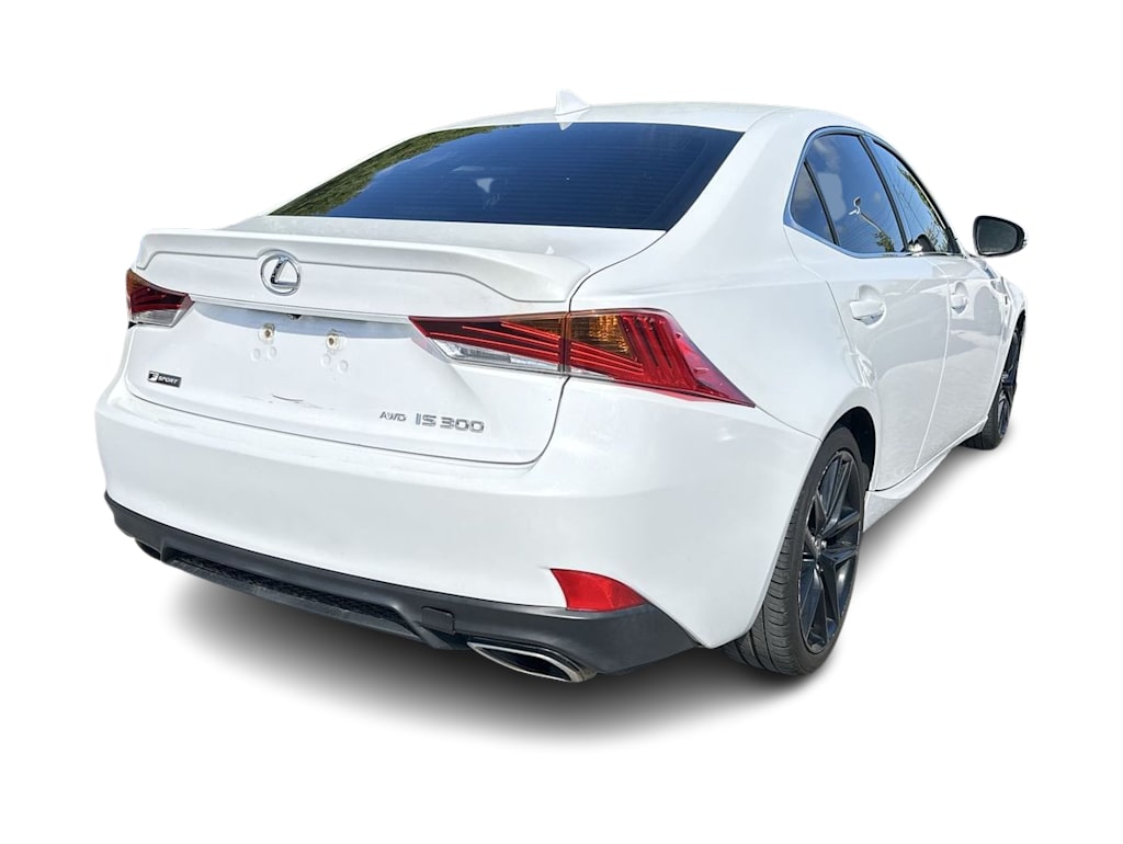 Thumbnail: 2018 Lexus IS - 14