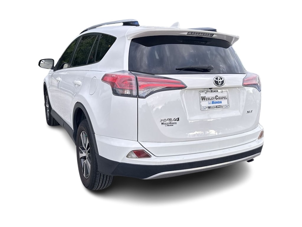 Thumbnail: 2017 Toyota RAV4 - 4