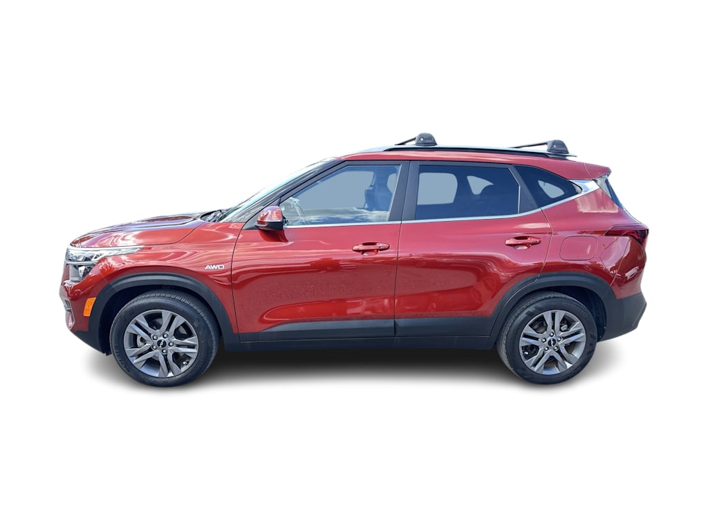 Thumbnail: 2023 Kia Seltos - 3