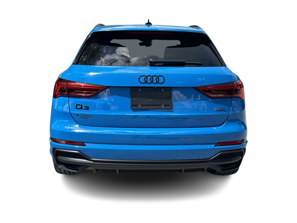 Thumbnail: 2021 Audi Q3 - 4