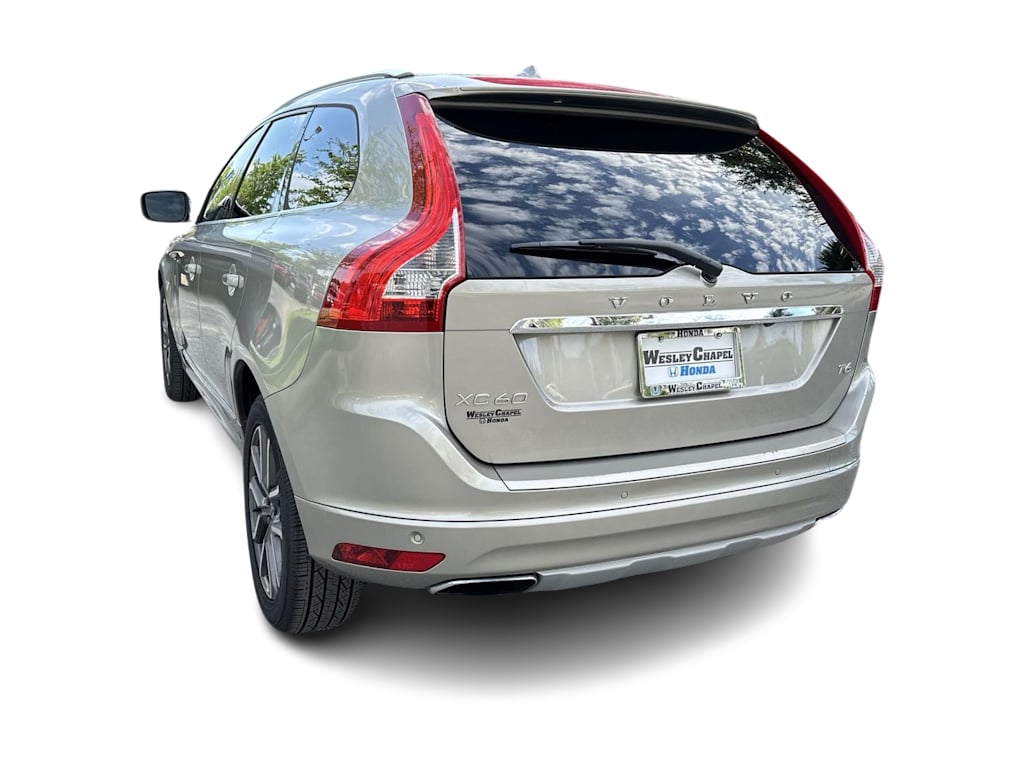 Thumbnail: 2016 Volvo XC60 - 4