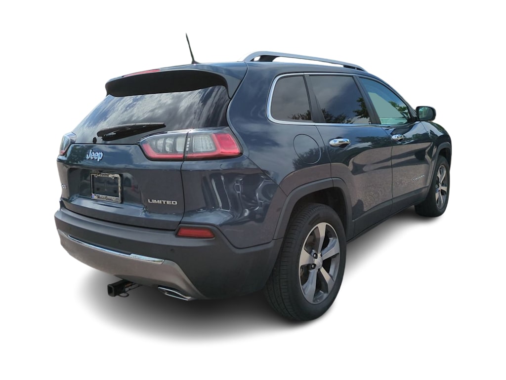 Thumbnail: 2019 Jeep Cherokee - 17