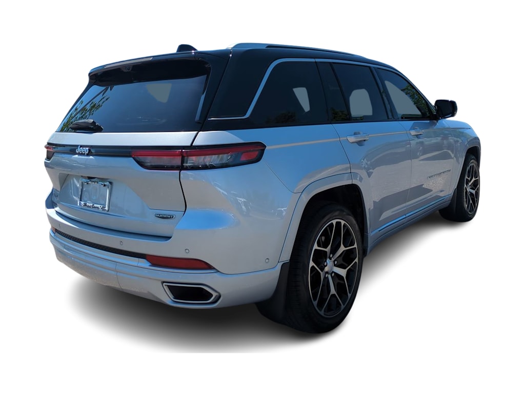Thumbnail: 2022 Jeep Grand Cherokee - 16