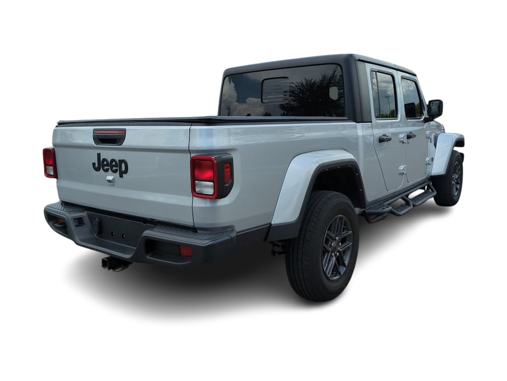 Thumbnail: 2024 Jeep Gladiator - 18