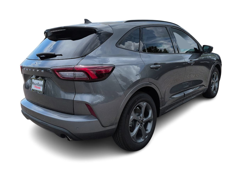 Thumbnail: 2023 Ford Escape - 17