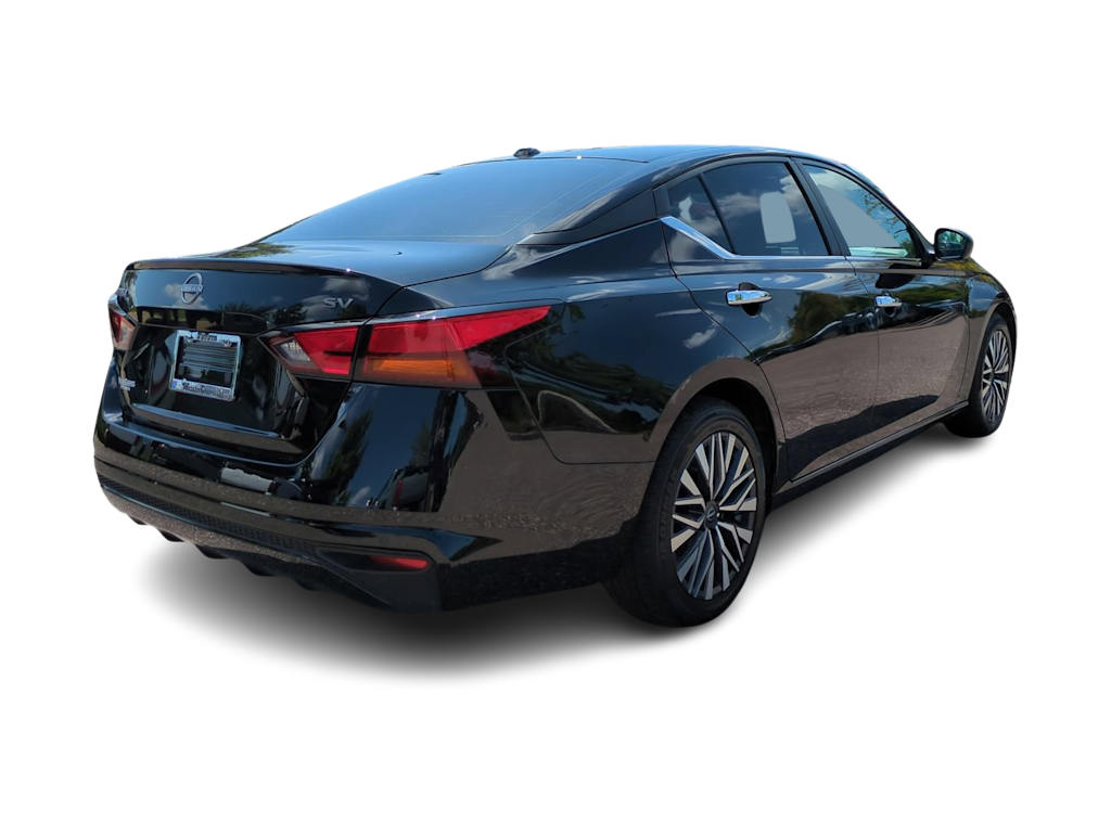 Thumbnail: 2024 Nissan Altima - 17