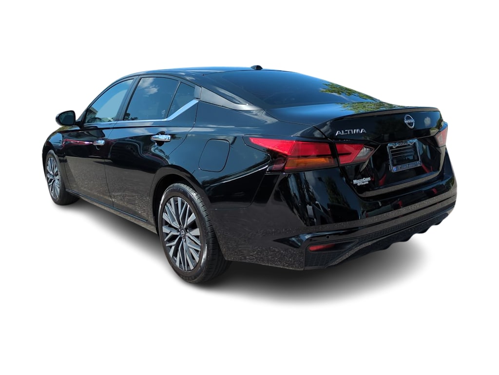 Thumbnail: 2024 Nissan Altima - 4