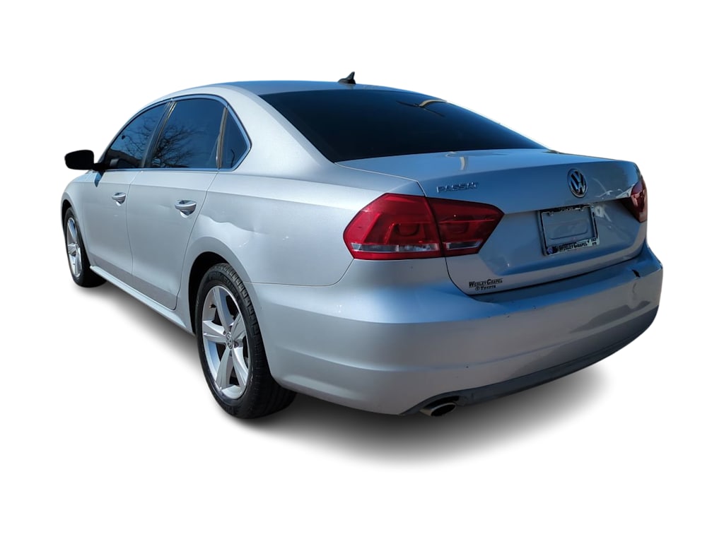 Thumbnail: 2013 Volkswagen Passat - 4