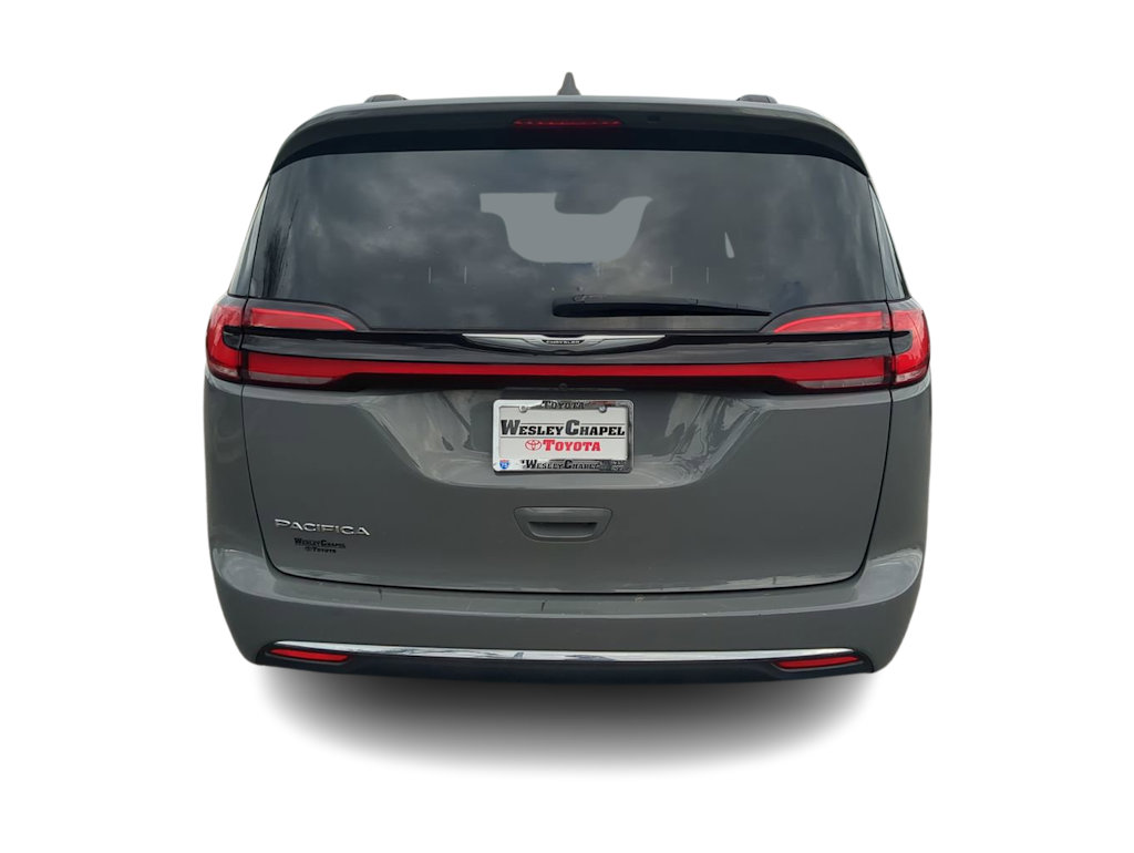 2022 Chrysler Pacifica Touring L 5