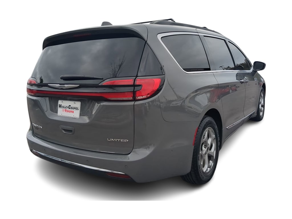 2022 Chrysler Pacifica Limited 15