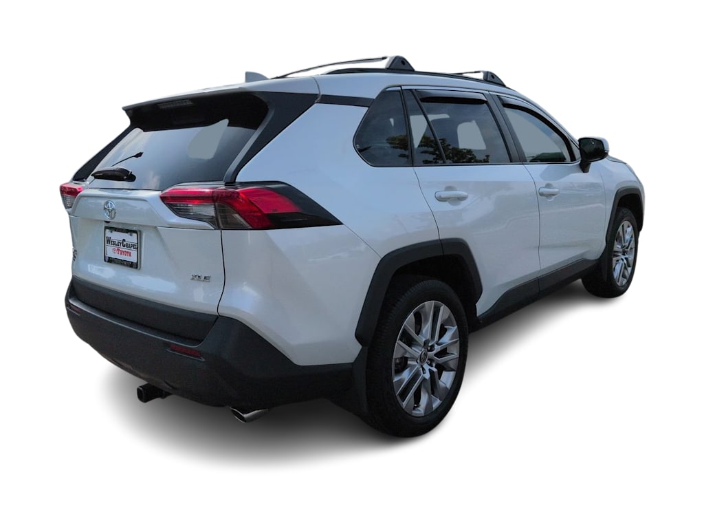 Thumbnail: 2025 Toyota RAV4 - 17