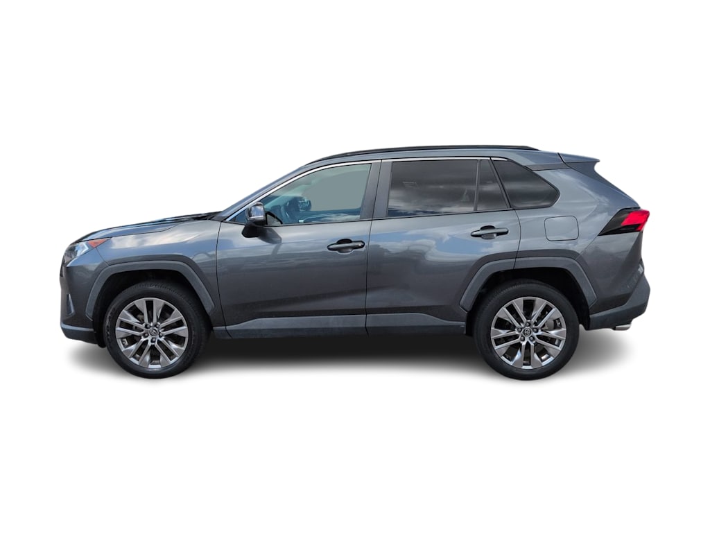 Thumbnail: 2019 Toyota RAV4 - 16