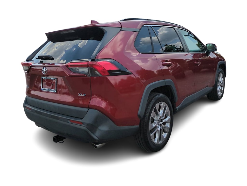 Thumbnail: 2019 Toyota RAV4 - 17