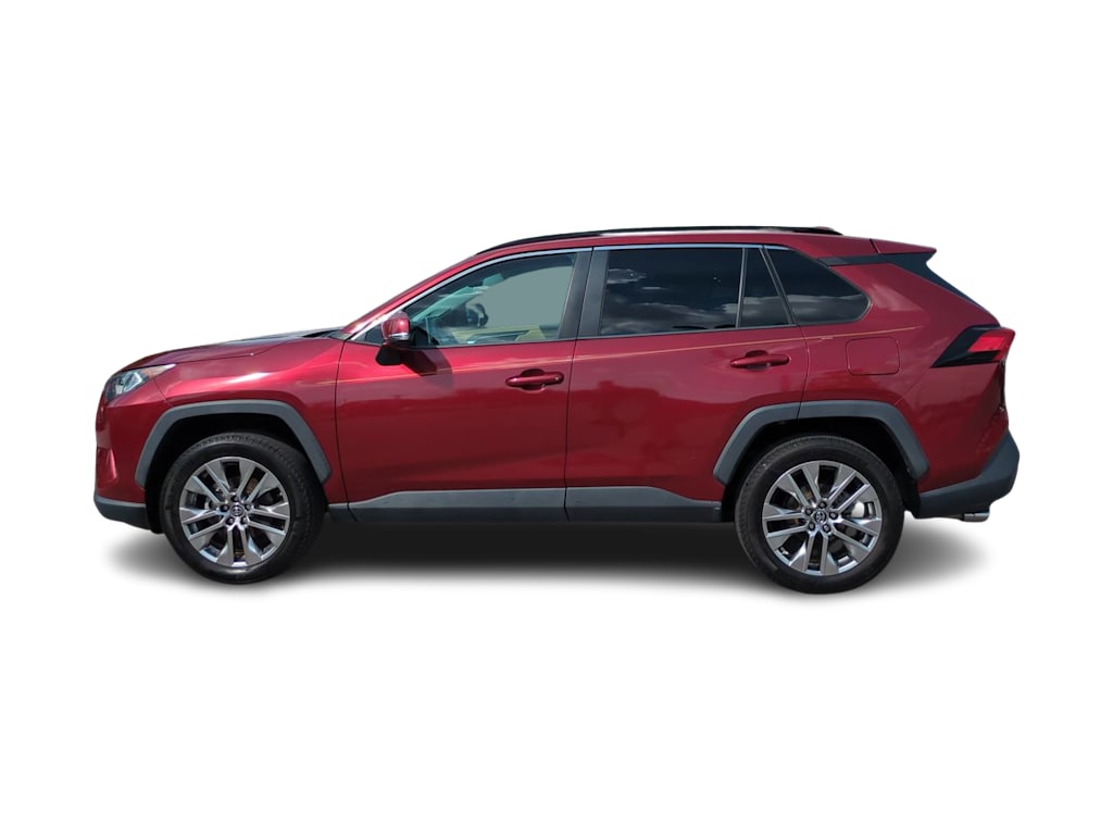 Thumbnail: 2019 Toyota RAV4 - 3