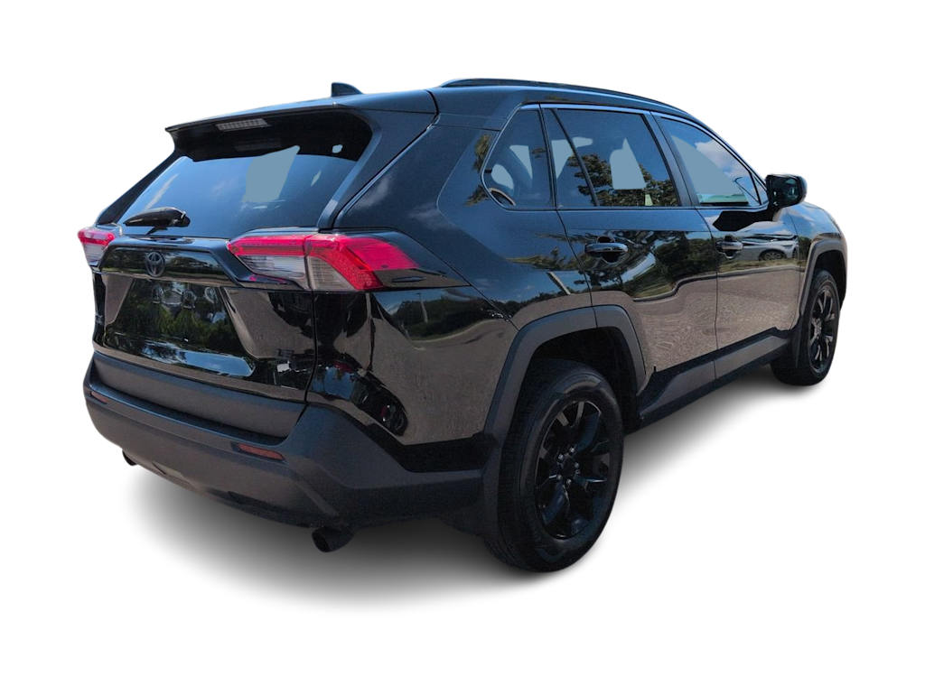 Thumbnail: 2021 Toyota RAV4 - 17