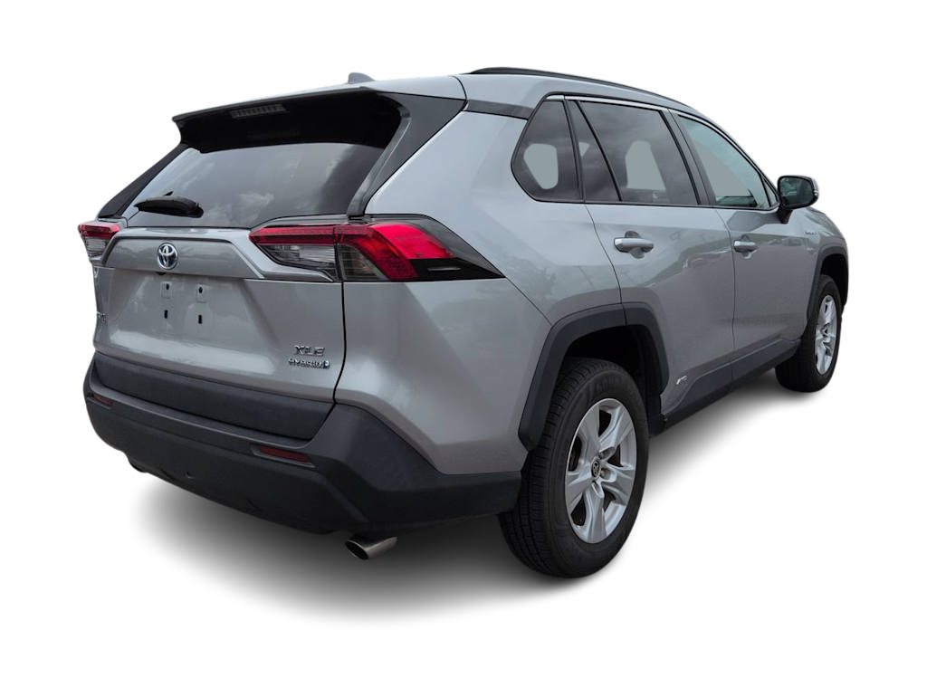 Thumbnail: 2021 Toyota RAV4 - 18