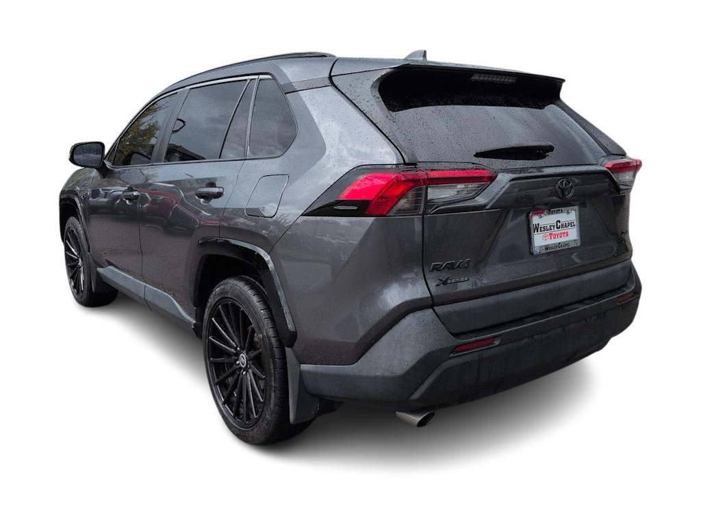Thumbnail: 2021 Toyota RAV4 - 4