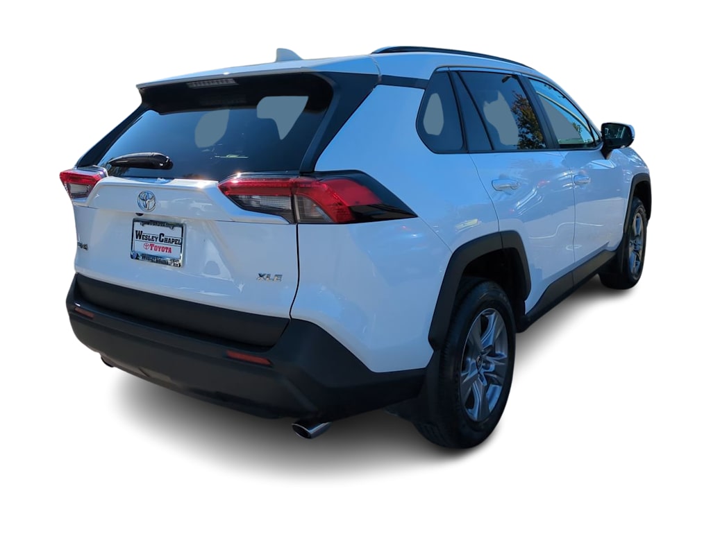 Thumbnail: 2024 Toyota RAV4 - 17