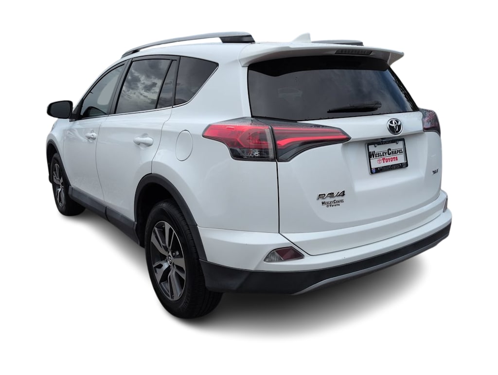 Thumbnail: 2018 Toyota RAV4 - 4